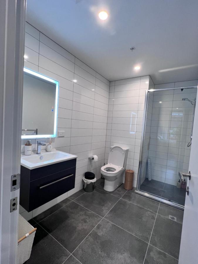 3 Bedroom Apartment In Newmarket Auckland Esterno foto