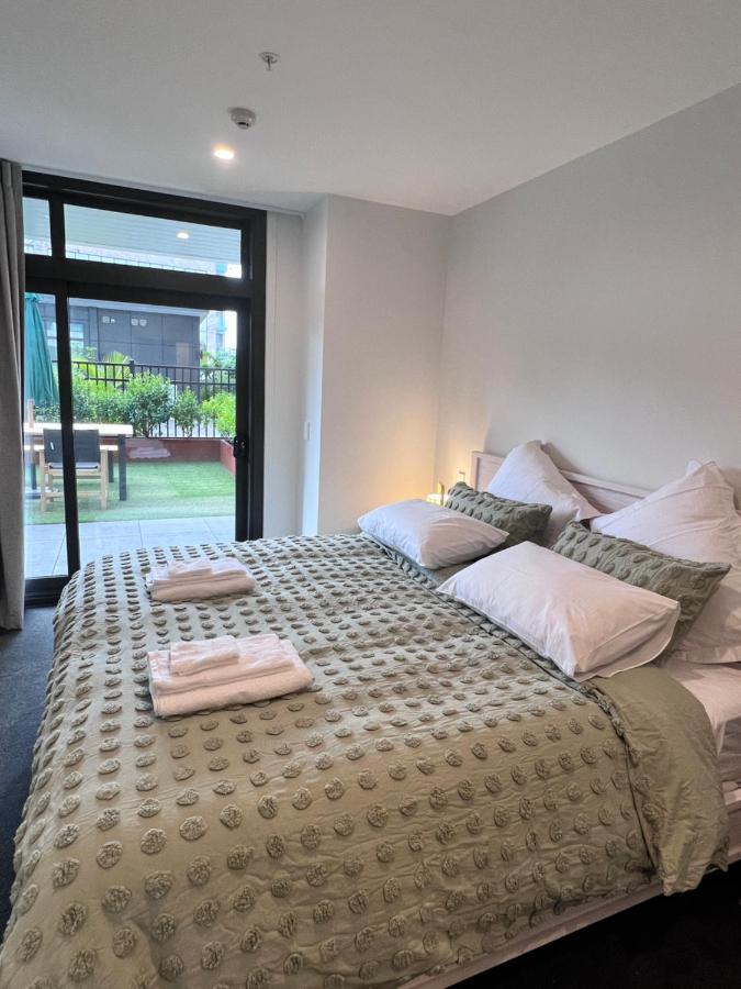 3 Bedroom Apartment In Newmarket Auckland Esterno foto